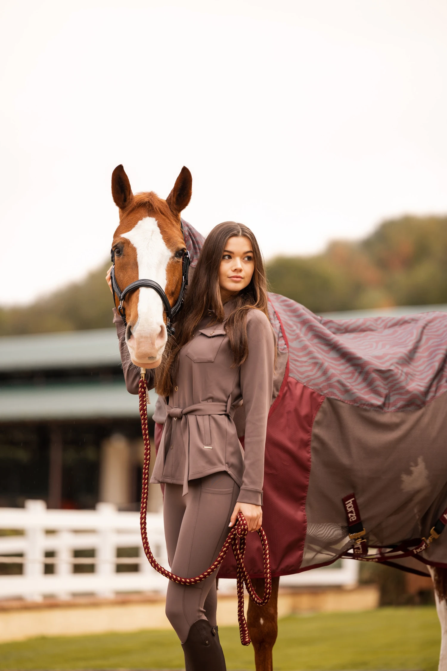 Horze Kenya Leichte Mesh Weidedecke Mit Abnehmbarem Halsteil 8 Horze Kenya Leichte Mesh Weidedecke Mit Abnehmbarem Halsteil – Bild 8