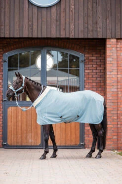 Horze Geneva Fleecedecke Mit Kunstfellkragen -Cavallo Verkäufe 24686 SIB 3