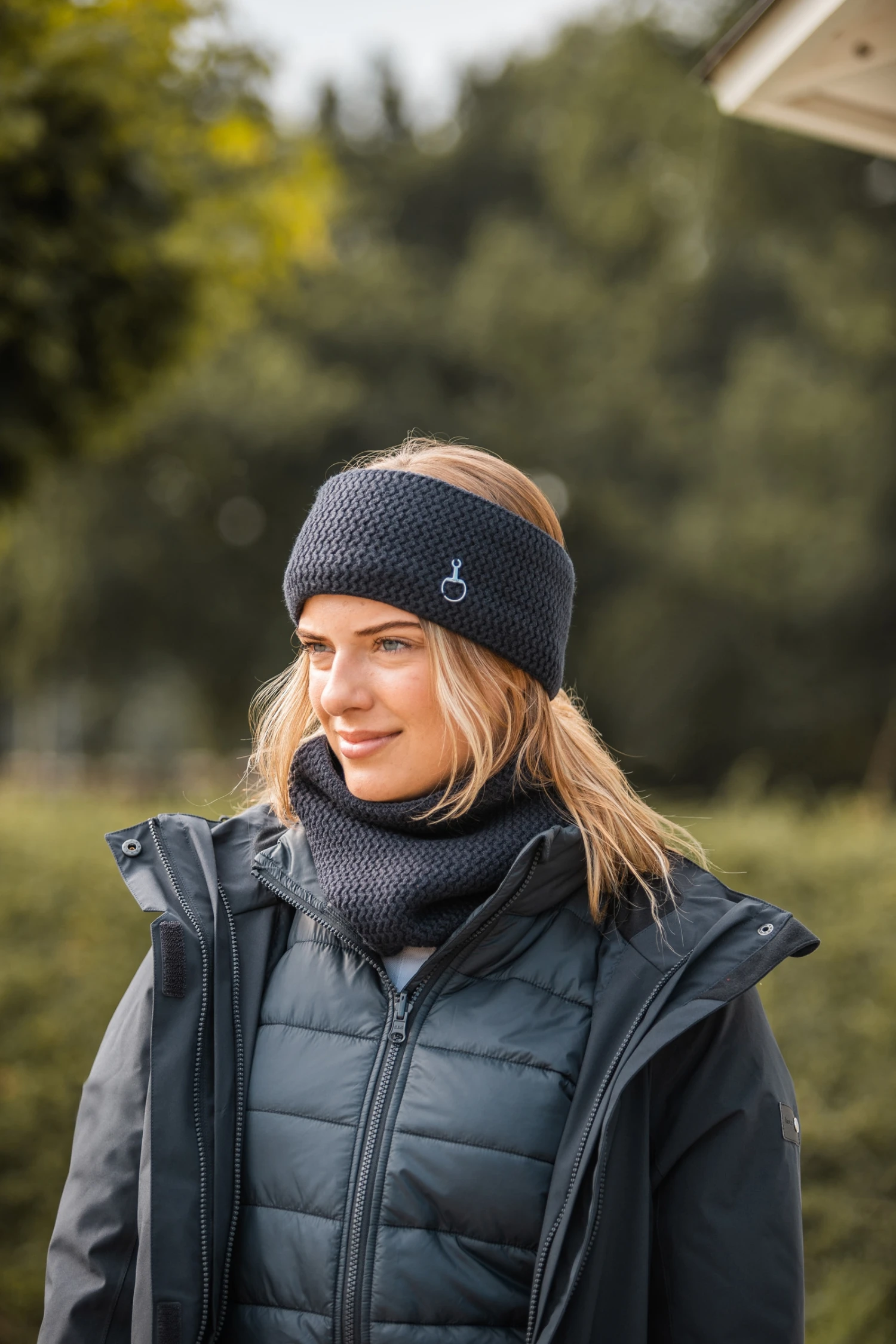 Horze Arya Gestricktes Stirnband 4 Horze Arya Gestricktes Stirnband – Bild 4