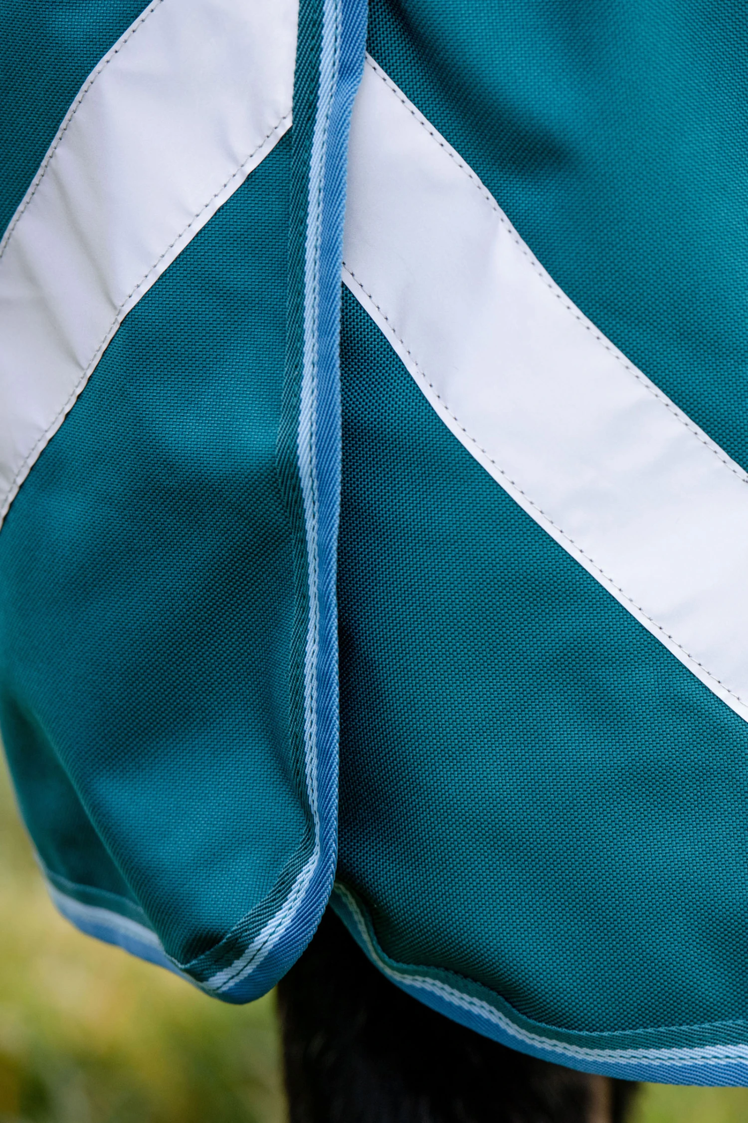 Horseware Amigo Bravo 12 Plus Regendecke Mit Abnehmbarem Halsteil, 100g 7 Horseware Amigo Bravo 12 Plus Regendecke Mit Abnehmbarem Halsteil, 100g – Bild 7