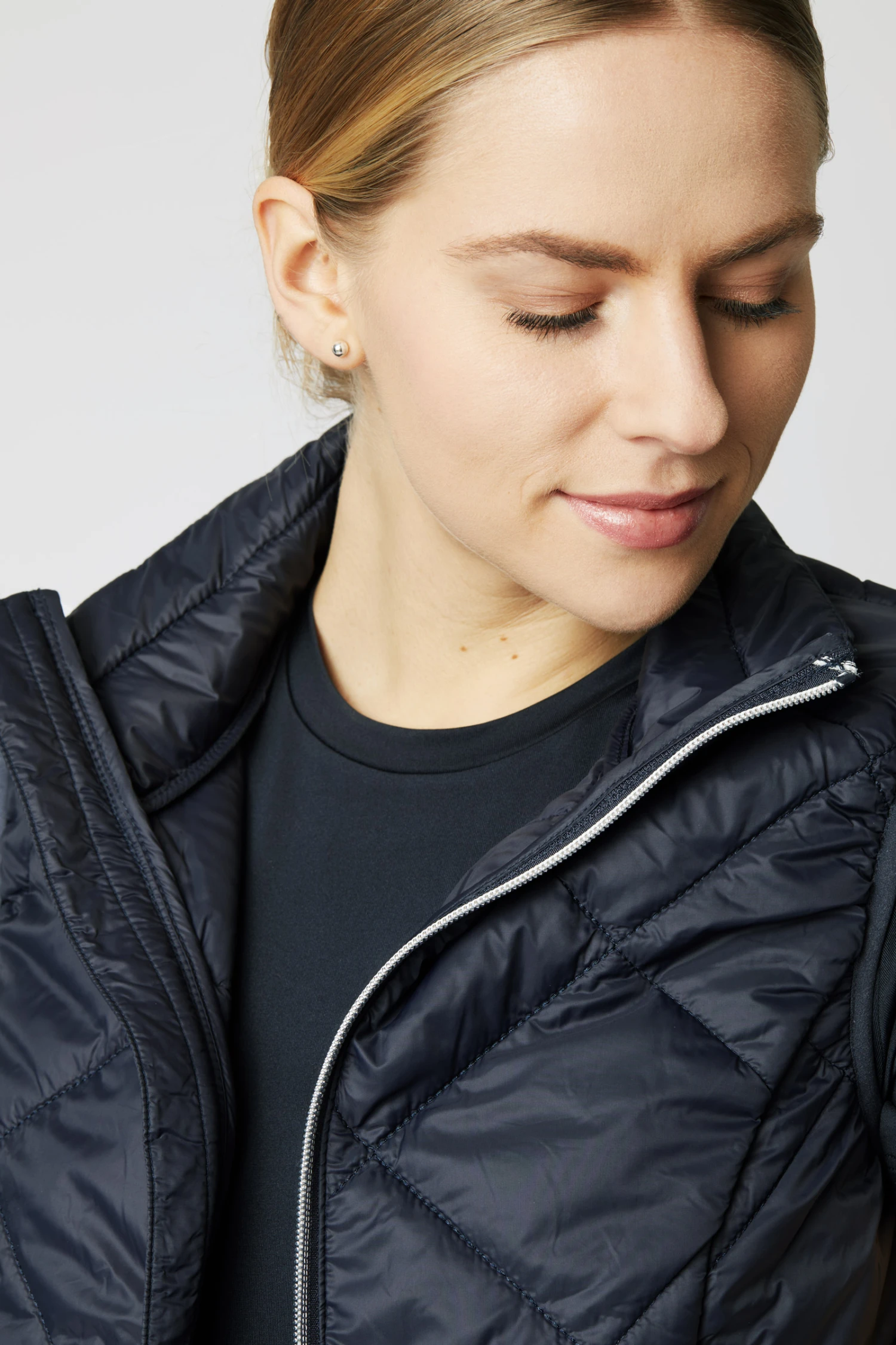 Horze Martina Leichte, Gefütterte Damen Reitweste 17 Horze Martina Leichte, Gefütterte Damen Reitweste – Bild 17