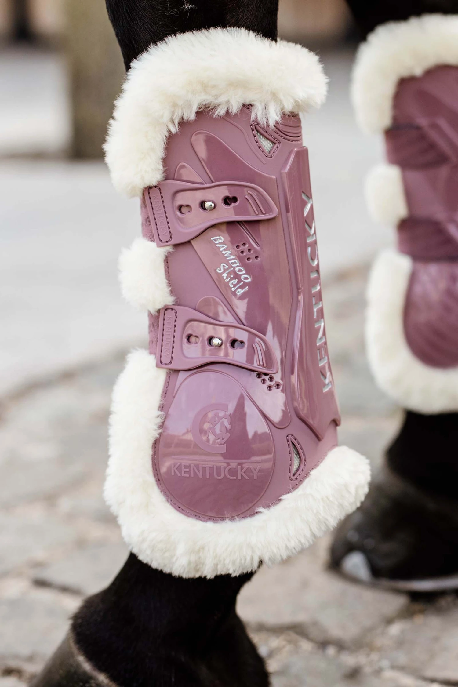 Kentucky Horsewear Bamboo Elastik Gamaschen Mit Veganem Lammfell 20 Kentucky Horsewear Bamboo Elastik Gamaschen Mit Veganem Lammfell – Bild 20