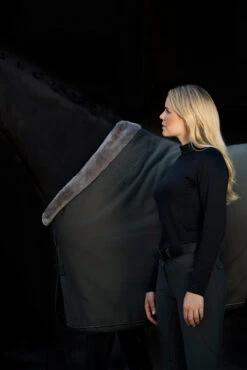 Eskadron Essence 22/23 Jersey FauxFur Abschwitzdecke -Cavallo Verkäufe 342563 DOGR 3