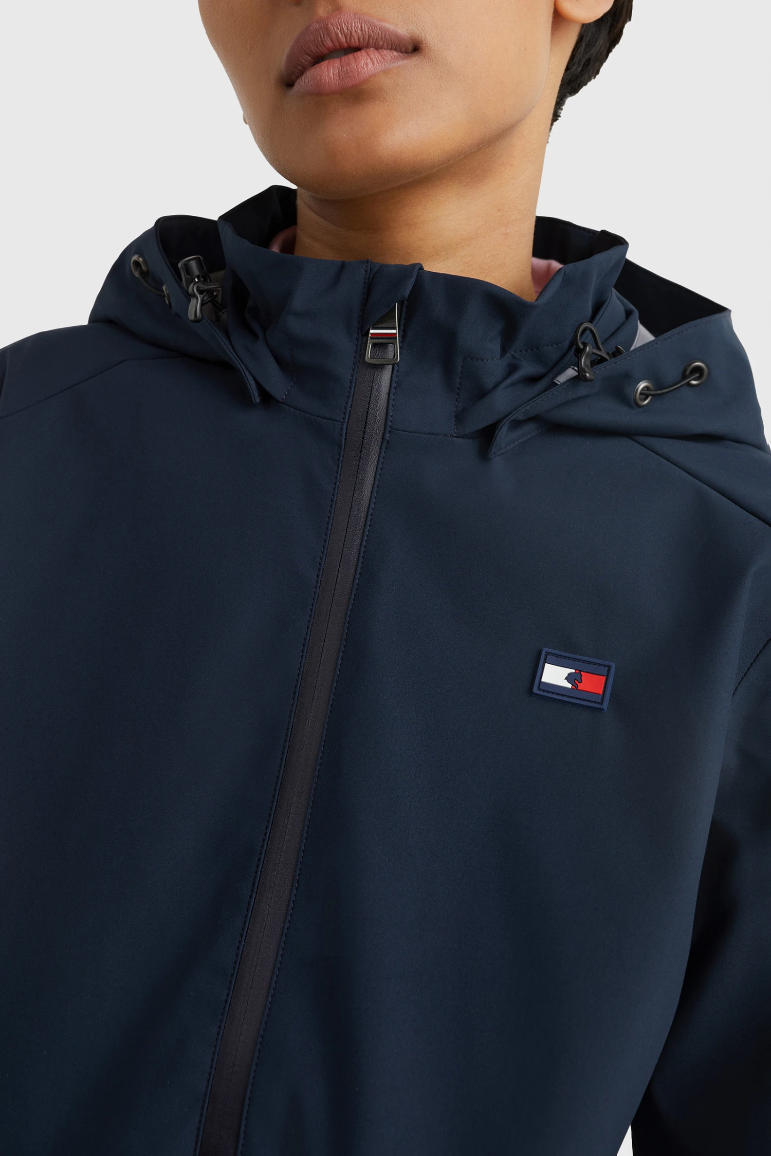 Tommy Hilfiger Equestrian Wasserdichte Damen Bomberjacke 6 Tommy Hilfiger Equestrian Wasserdichte Damen Bomberjacke – Bild 6