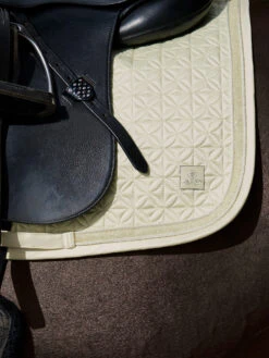 Eskadron Platinum Pure FS23 Mattgloss Jewel Dressurschabracke -Cavallo Verkäufe 345502 SYE 02