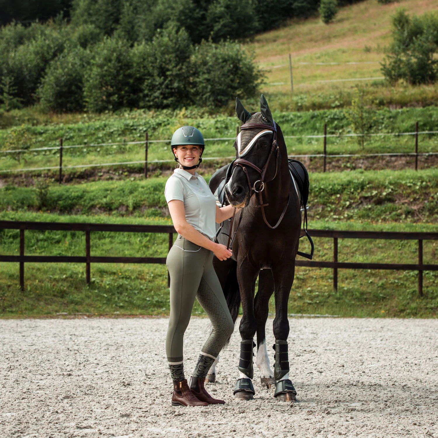 Horze Aubrey Damenreithose Mit Kniebesatz Und Hohem Bund 4 Horze Aubrey Damenreithose Mit Kniebesatz Und Hohem Bund – Bild 4