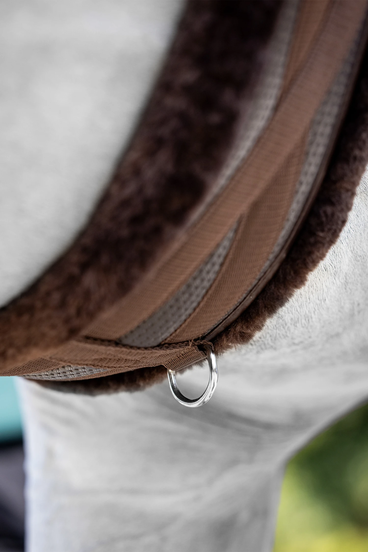 LeMieux Anatomischer Sattelgurt Mit Fleeceüberzug 4 LeMieux Anatomischer Sattelgurt Mit Fleeceüberzug – Bild 4